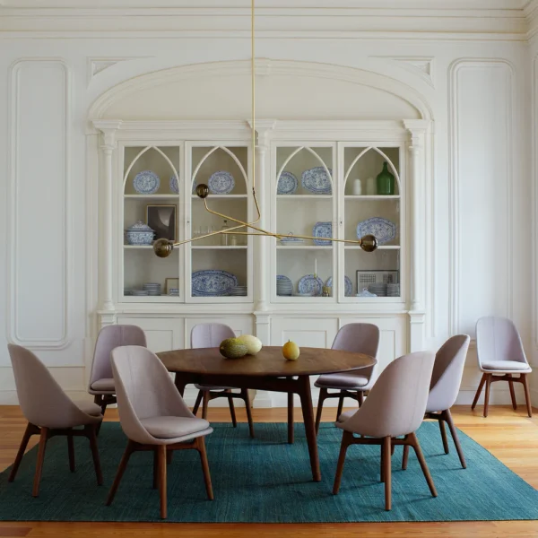 SOLO ROUND DINING TABLE - Image 2